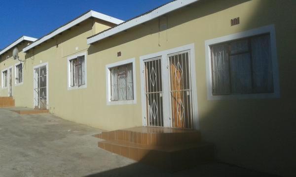Amafana Guest House Mount Frere Esterno foto